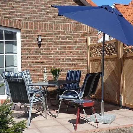 Achtern Diek Holiday home Norden